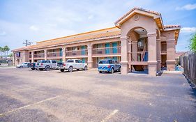 Plaza Inn&Suites